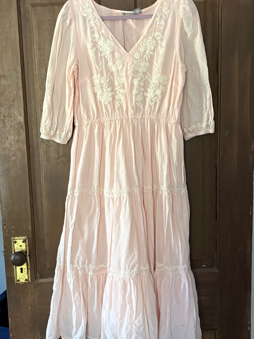 Lucky Brand Light Pink/Peach Embroidered V-Neck Midi Dress